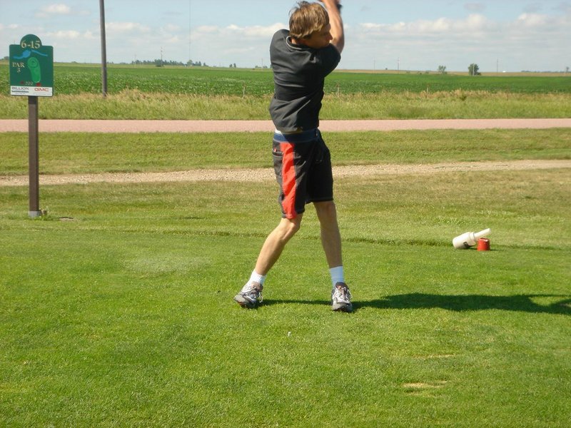 2004/07(July)/06(Golf-Fish-Lake)/800x600_2004-07-30 10-49-02.jpg